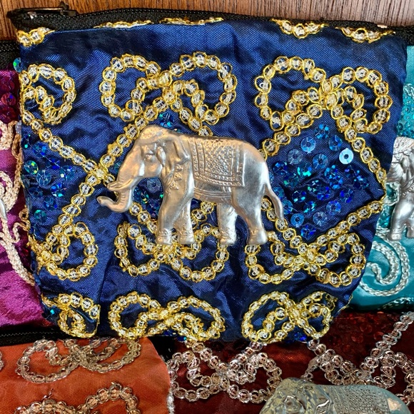 Small Embroidered Sequin Zipped Elephant Pouch (Several Colors Available) - Picture 11 of 11